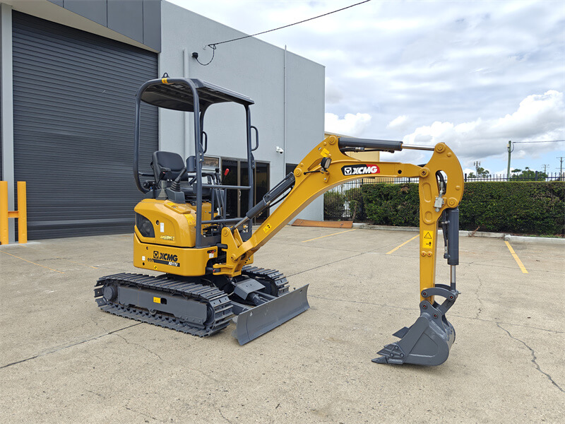 CCT MINI 1.7TON EXCAVATOR XE17U Product Image